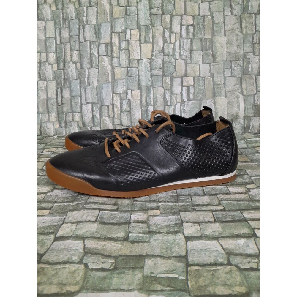 Clarks Tor England Siddal Sneakers Mens 9 M Sport Perforated Leather‎ Shoes